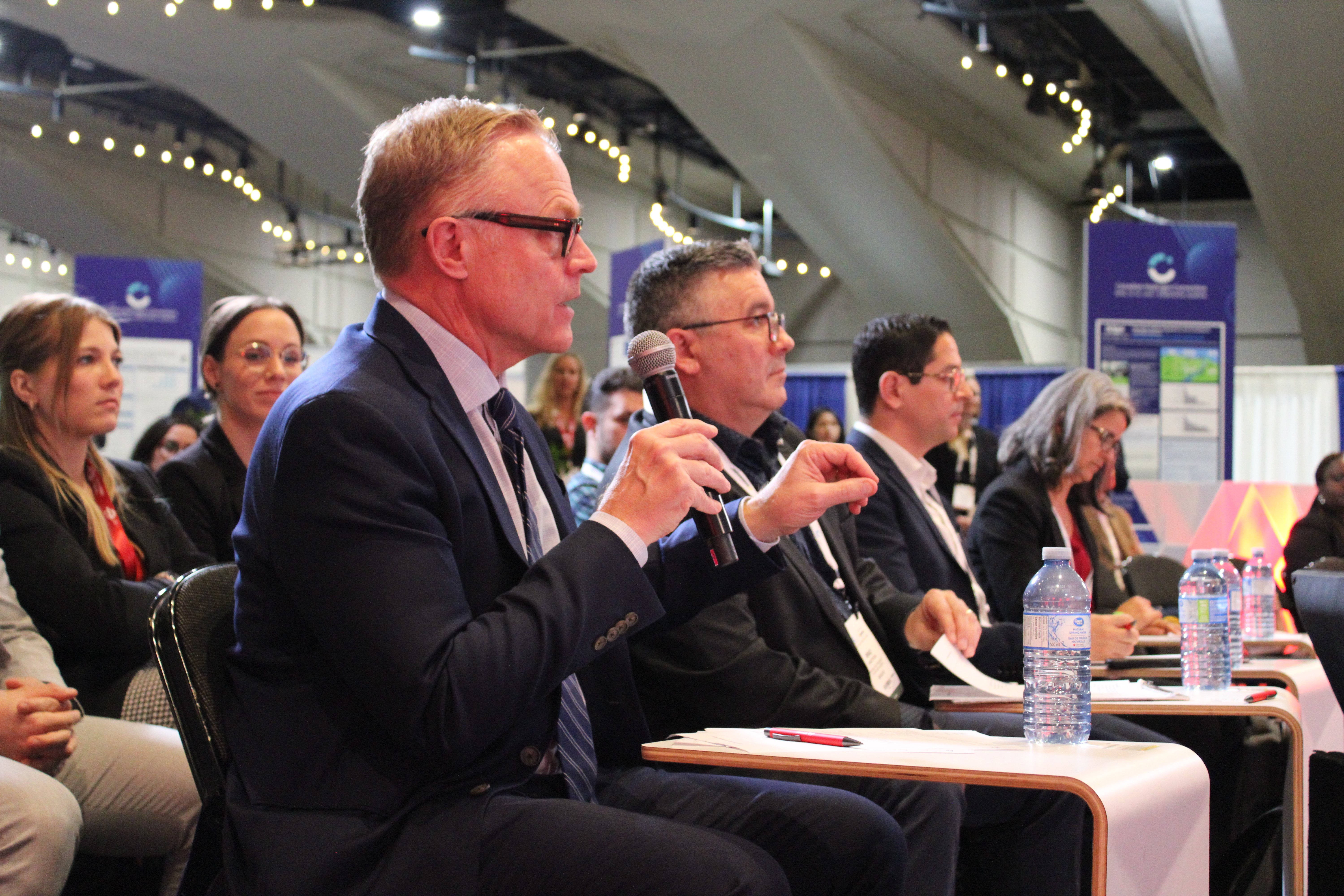736740-judging-panel